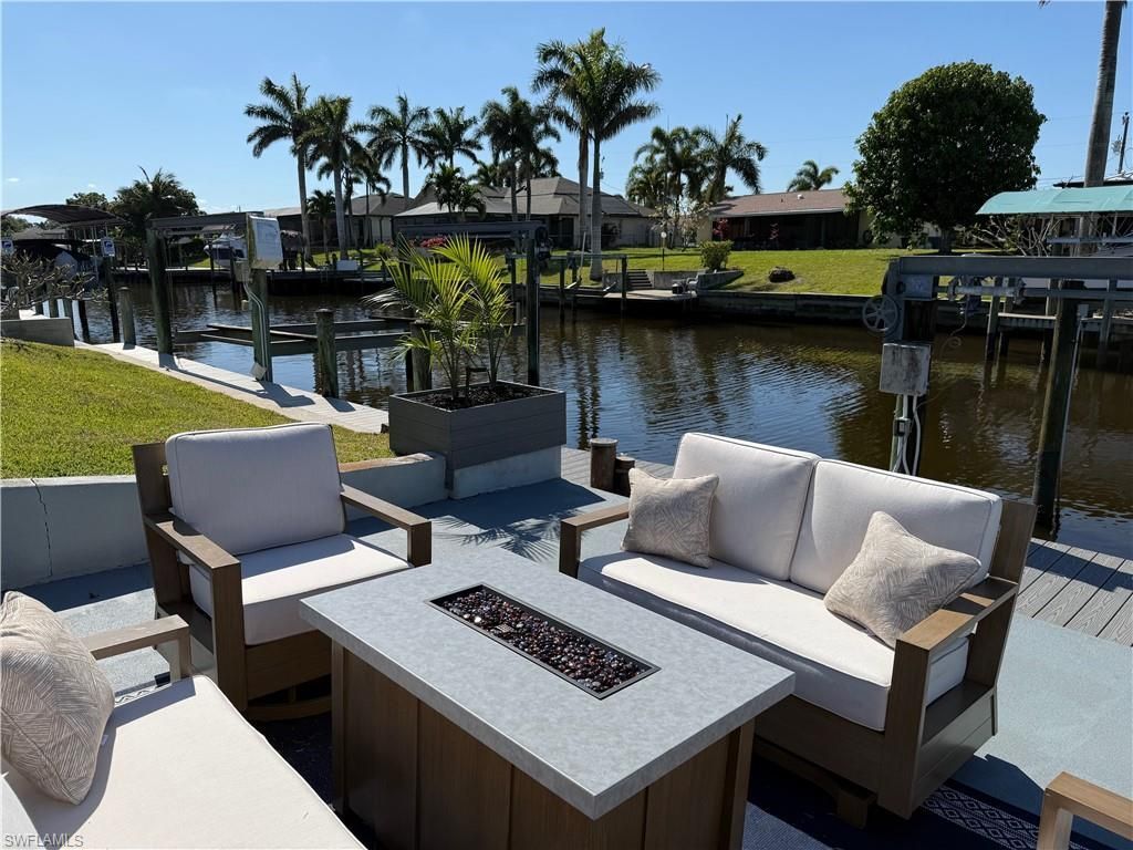 1808 SE 13th Ter, Cape Coral, FL 33990 Photo