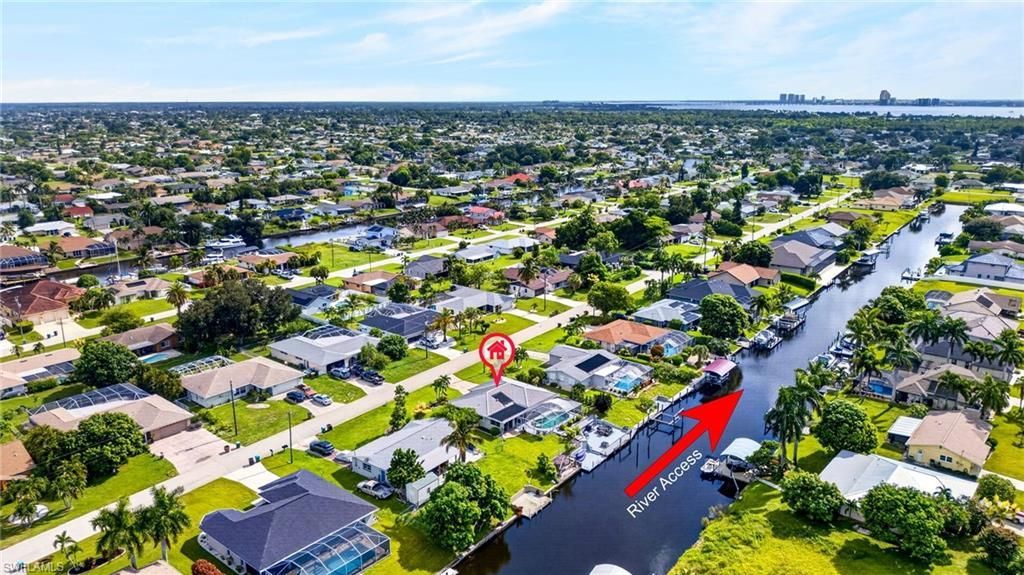 1808 SE 13th Ter, Cape Coral, FL 33990 Photo