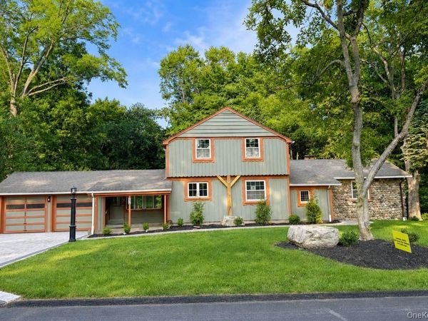 556 Babbling Brook Lane , Valley Cottage, NY 10989