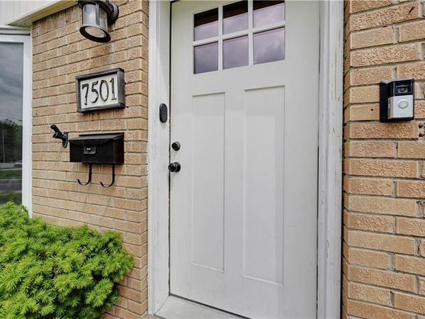 7501 Lowell Avenue, Overland Park, KS 66204
