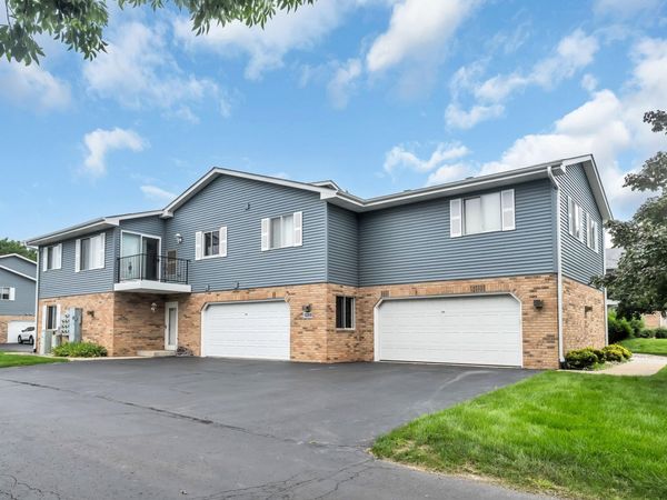1255 N Sunnyslope Dr, Unit 104, Mount Pleasant, WI 53406