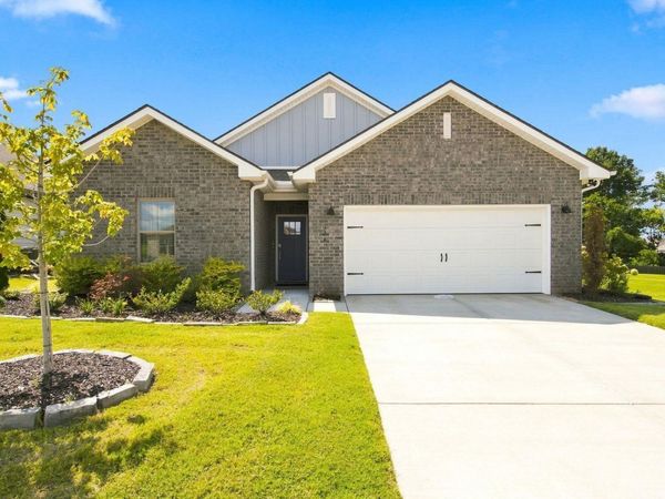 124 Southern Trail, Huntsville, AL 35811