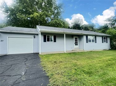 27 Salmon Meadow Lane, Pulaski, NY 13142