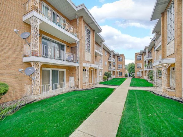2342 W 111th Street, Unit 1, Chicago, IL 60643