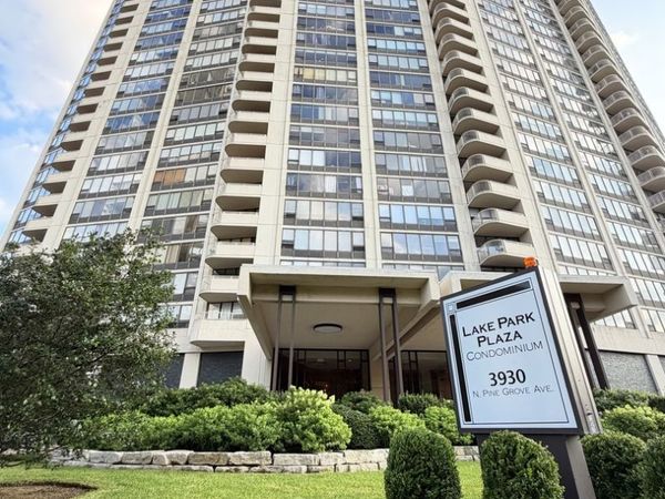 3930 N Pine Grove Avenue, Unit 604, Chicago, IL 60613