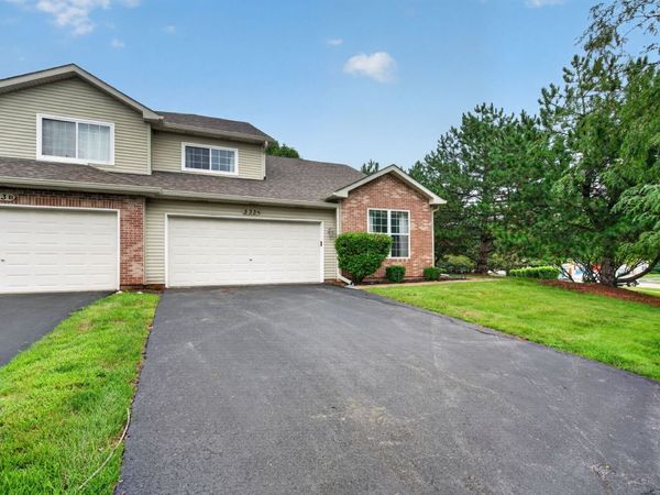 533 Mallard Lane , Unit A, Sugar Grove, IL 60554