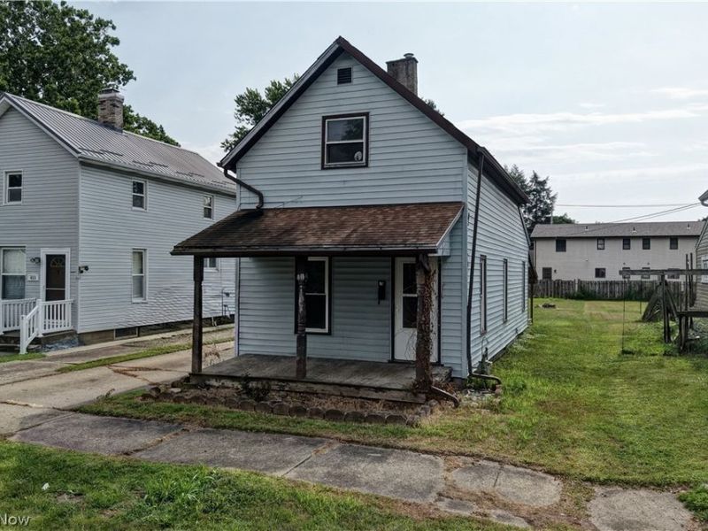411 5th Street NW, New Philadelphia, OH 44663 Photo 3