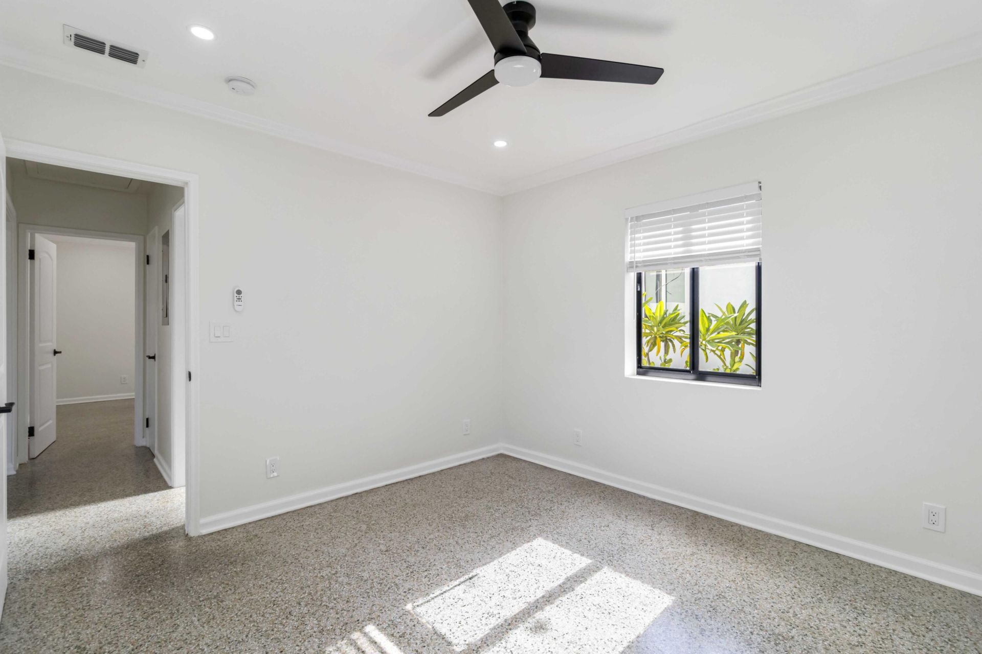 431 52nd Street, West Palm Beach, FL 33407 Photo