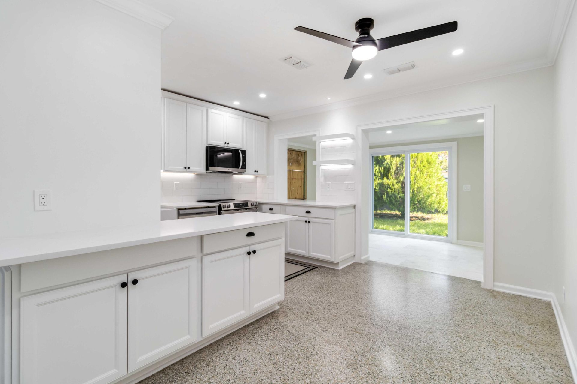 431 52nd Street, West Palm Beach, FL 33407 Photo