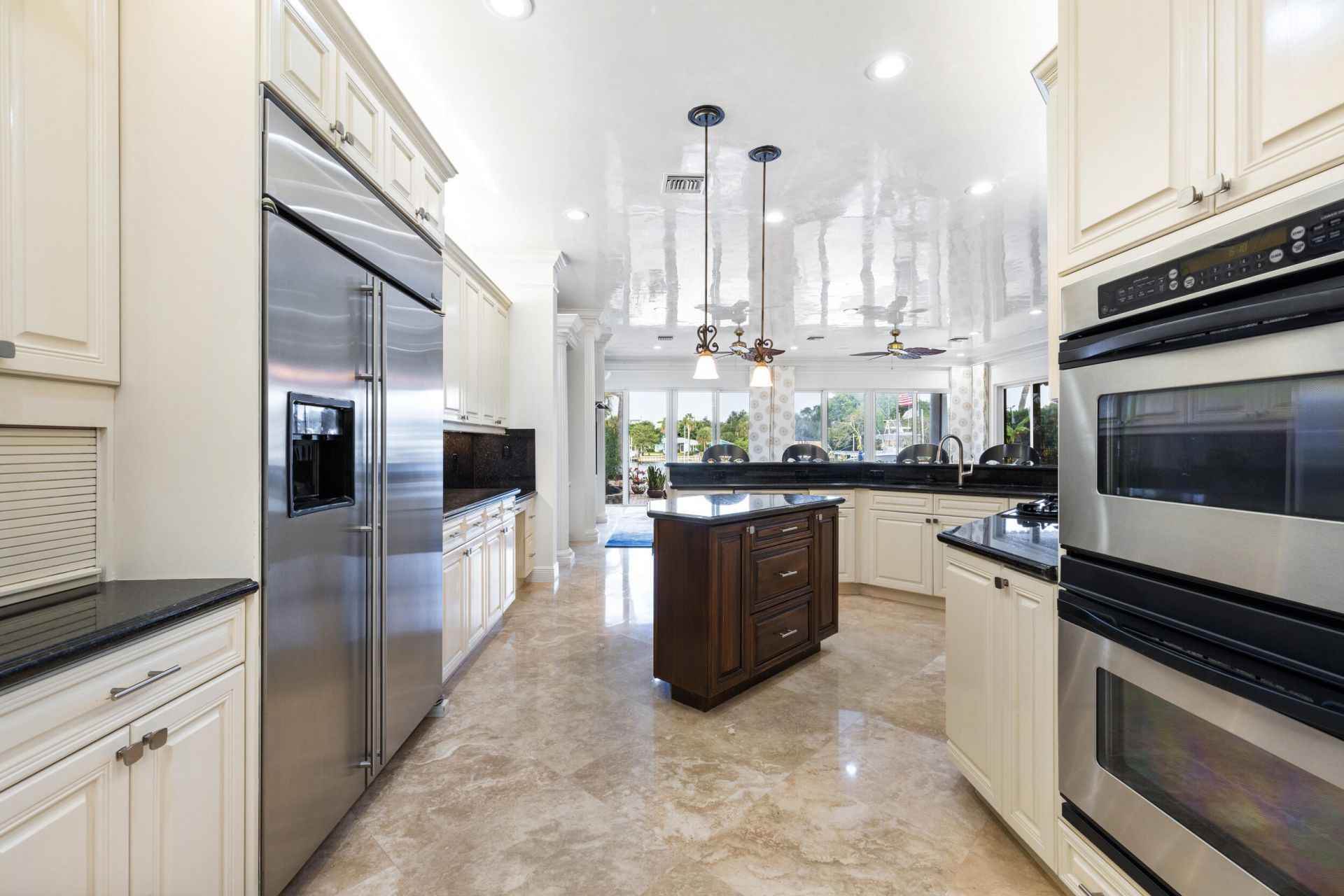 712 Sandy Point Lane, North Palm Beach, FL 33410 Photo