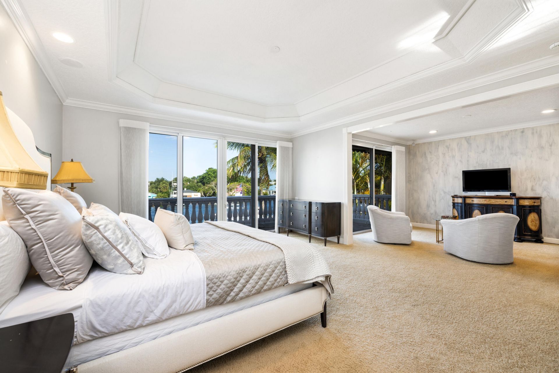 712 Sandy Point Lane, North Palm Beach, FL 33410 Photo