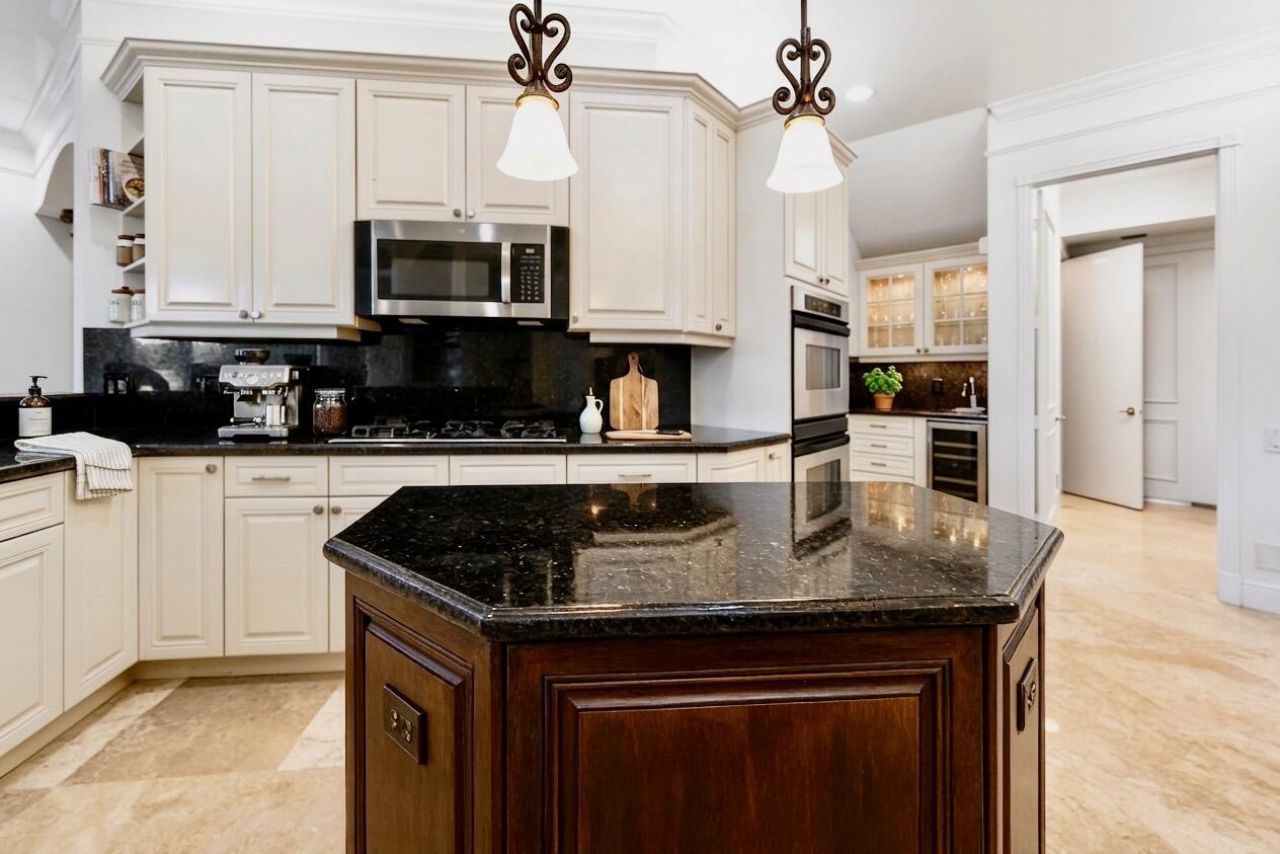 712 Sandy Point Lane, North Palm Beach, FL 33410 Photo