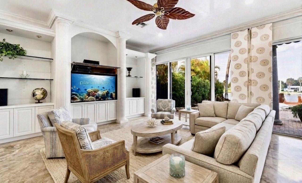 712 Sandy Point Lane, North Palm Beach, FL 33410 Photo