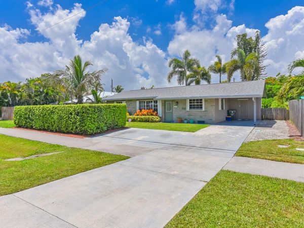 18625 Loxahatchee River Road, Jupiter, FL 33458