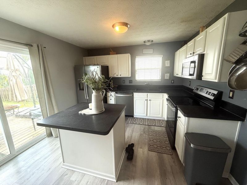 3836 Sugarbark Drive, Canal Winchester, OH 43110 Photo 5