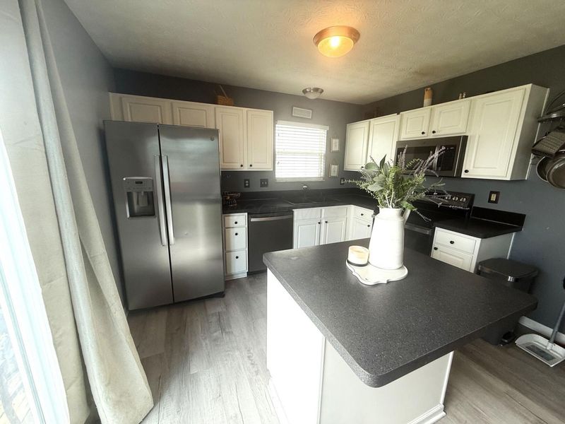 3836 Sugarbark Drive, Canal Winchester, OH 43110 Photo 6