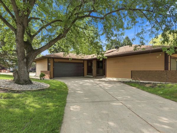 2522 26th Avenue S, Fargo, ND 58103