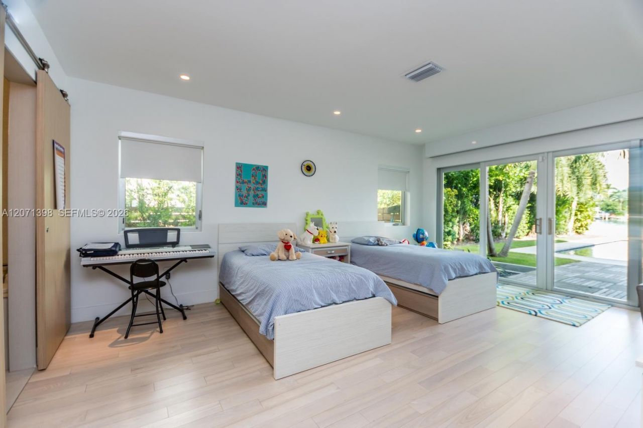 455 E Dilido Dr , Miami Beach, FL 33139 Photo