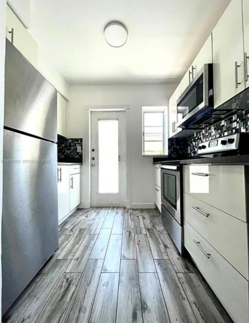 500 77th St , Unit 3, Miami Beach, FL 33141 Photo