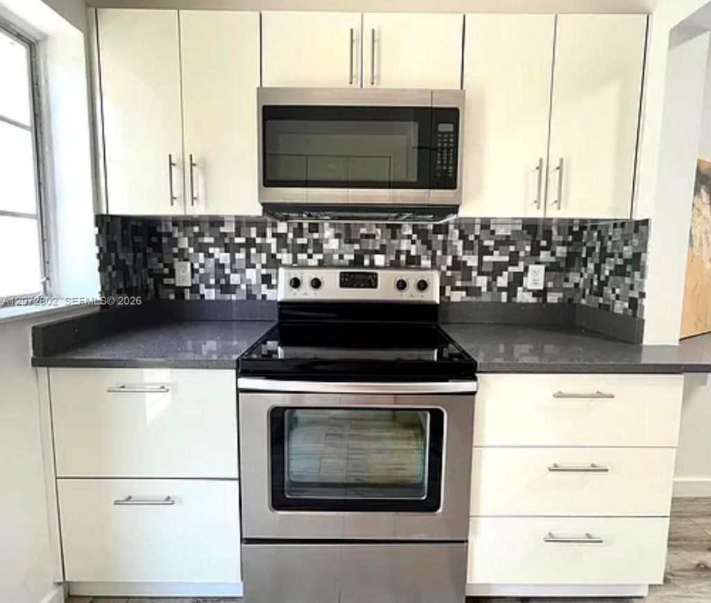 500 77th St , Unit 3, Miami Beach, FL 33141 Photo