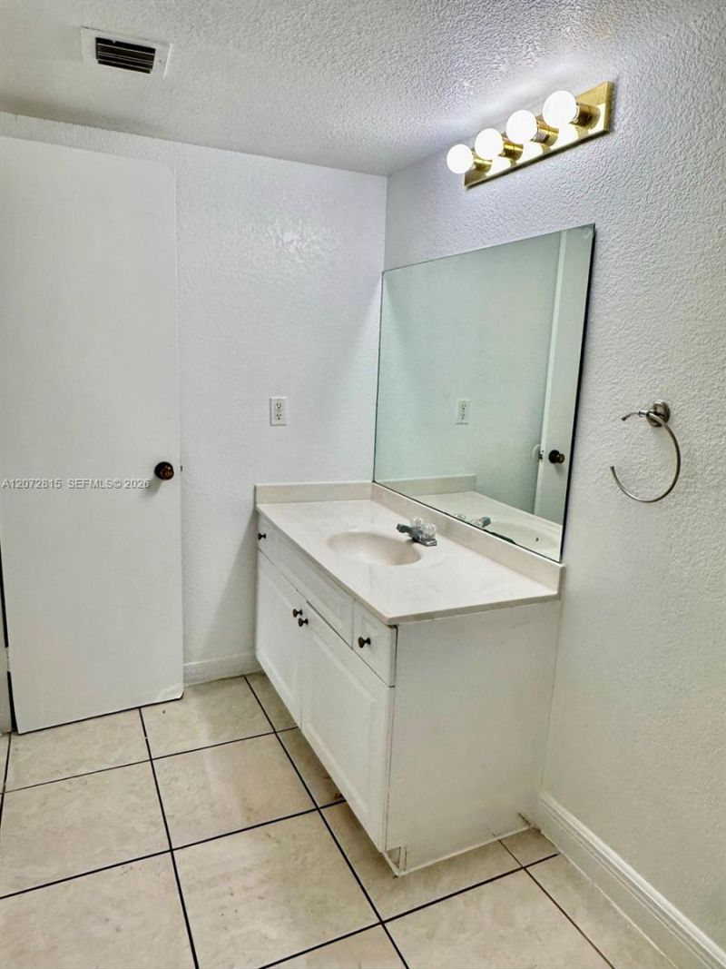 4800 NW 79th Ave , Unit 203, Doral, FL 33166 Photo