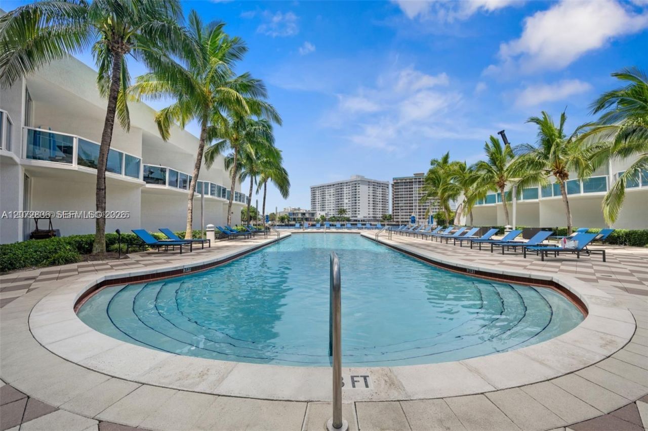 1945 S Ocean Dr , Unit 2209, Hallandale Beach, FL 33009 Photo