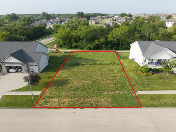 1107 Lynne Drive, Adel, IA 50003