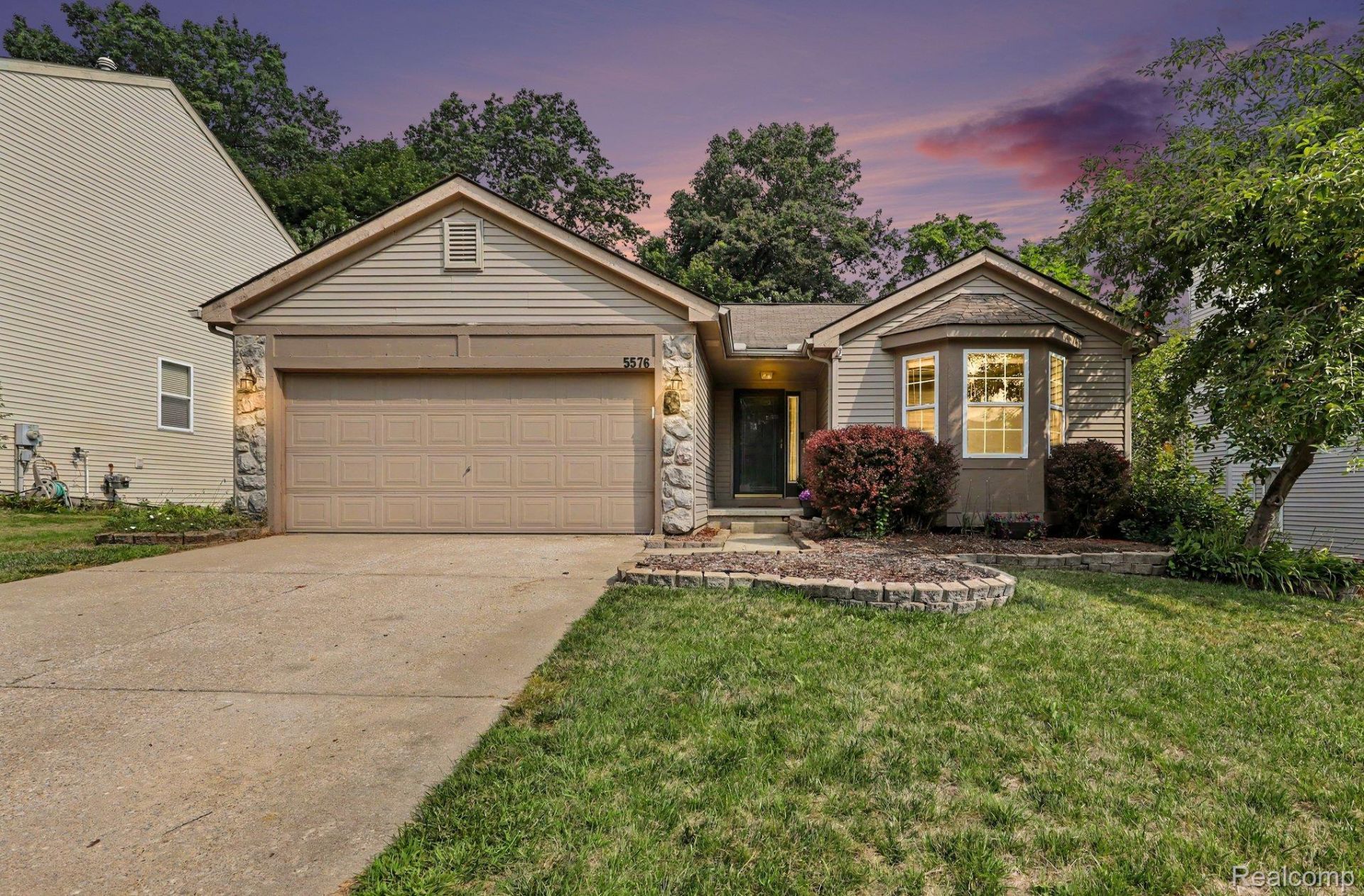 5576 Juneberry Court, Waterford Township, Mi 48329 Main Photo