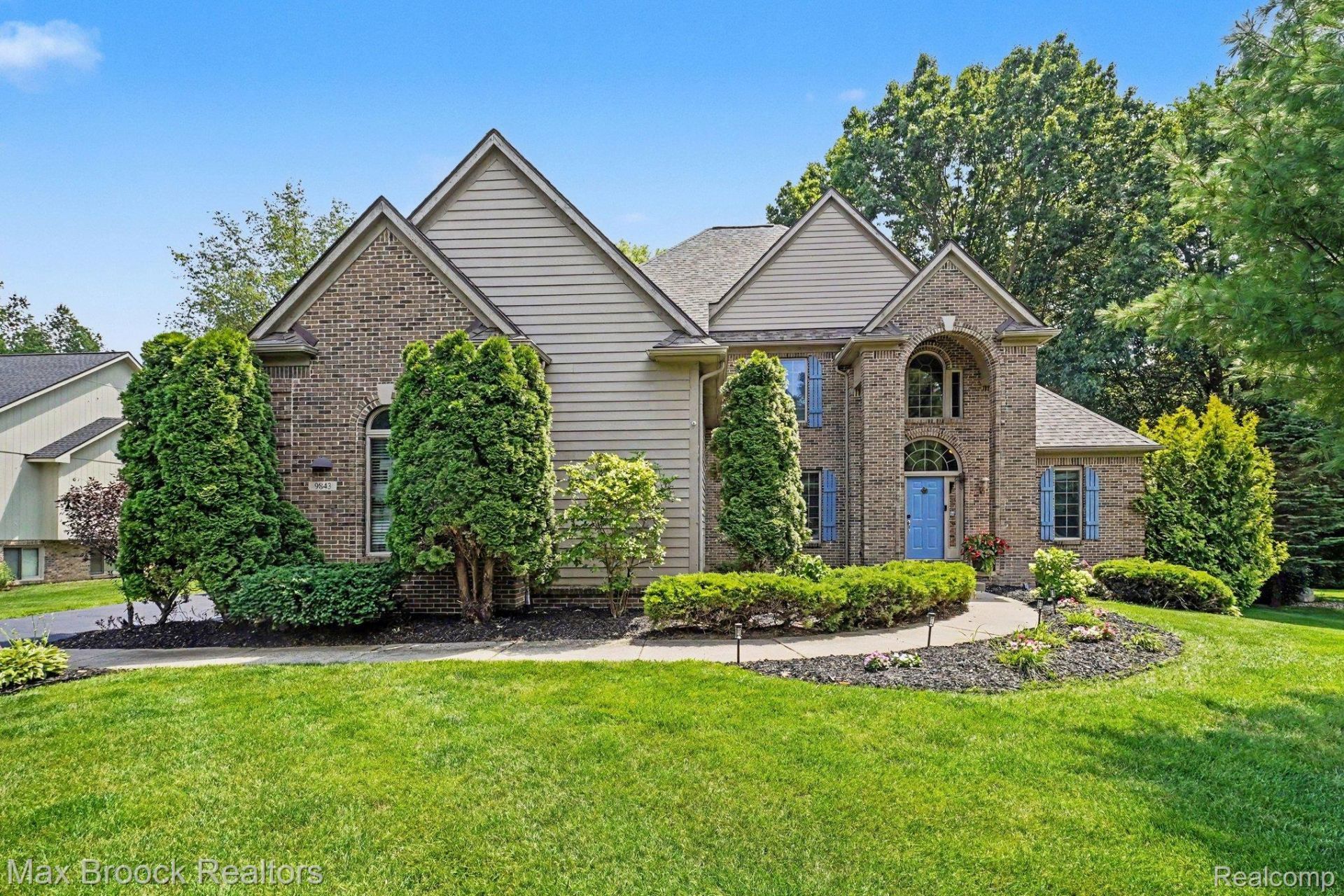 9843 Oak Valley Drive, Springfield Township, Mi 48348 Main Photo