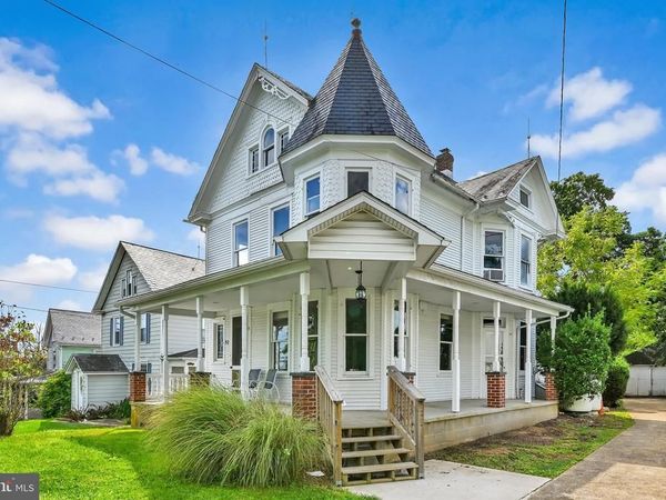 52 E MAIN STREET, FAWN GROVE, PA 17321