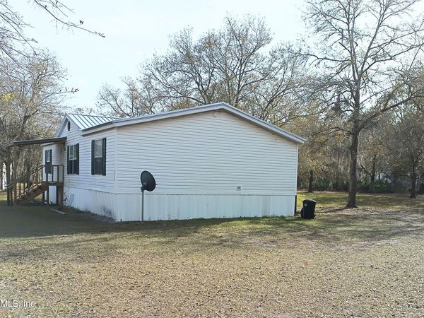 8773 COUNTY RD 127, Sanderson, FL 32087