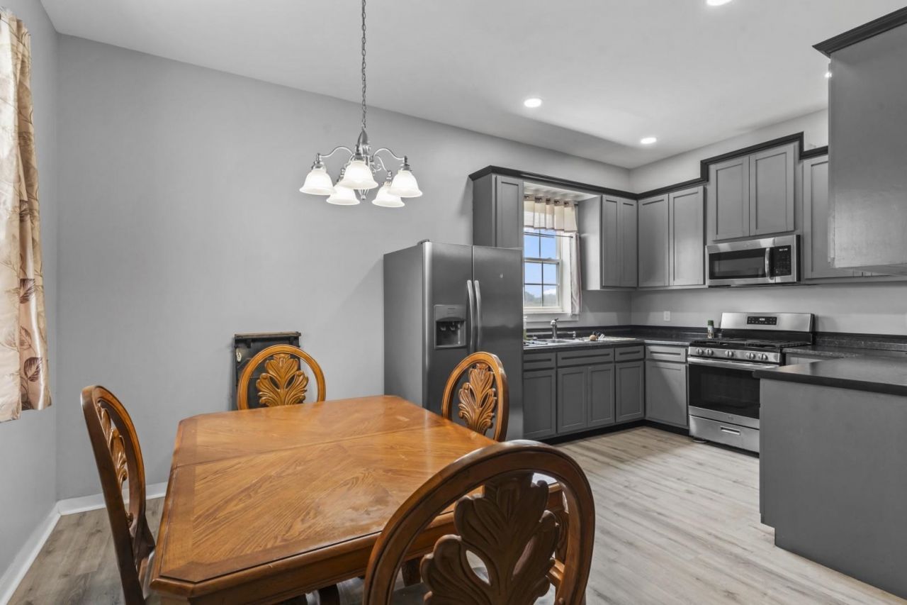 1170 Airport Rd. Photo 32