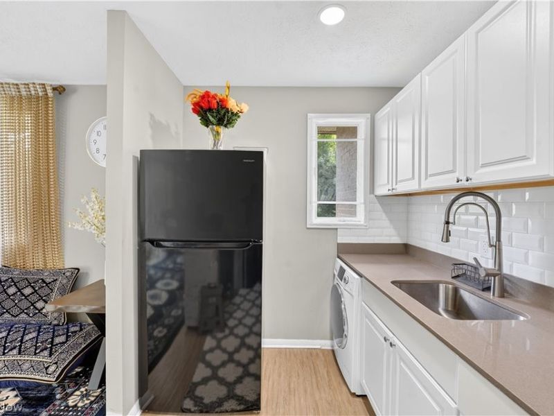 10402 N Church Drive, Unit 405, Parma Heights, OH 44130 Photo 15