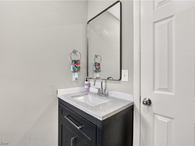 10402 N Church Drive, Unit 405, Parma Heights, OH 44130 Photo 23