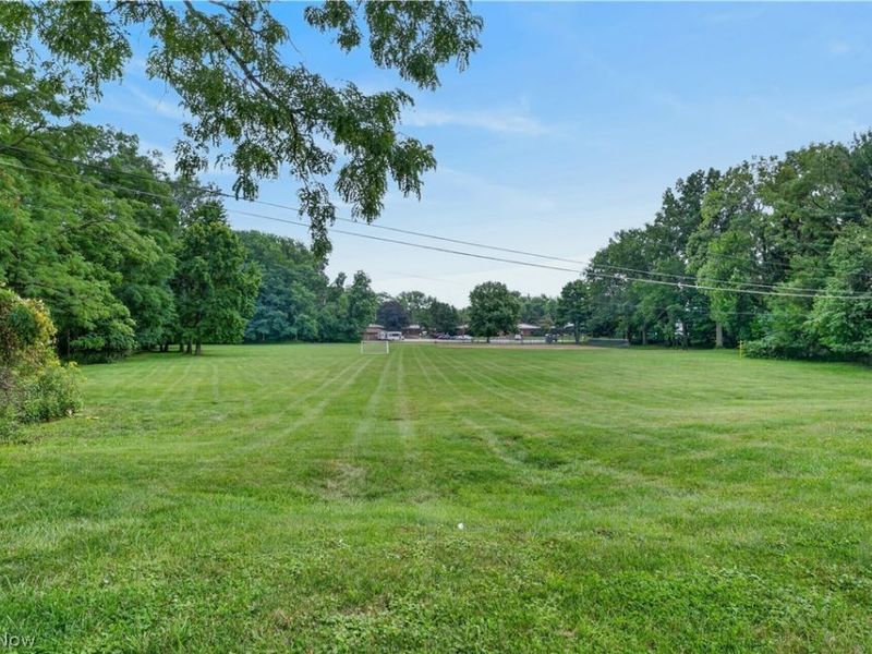 10402 N Church Drive, Unit 405, Parma Heights, OH 44130 Photo 26