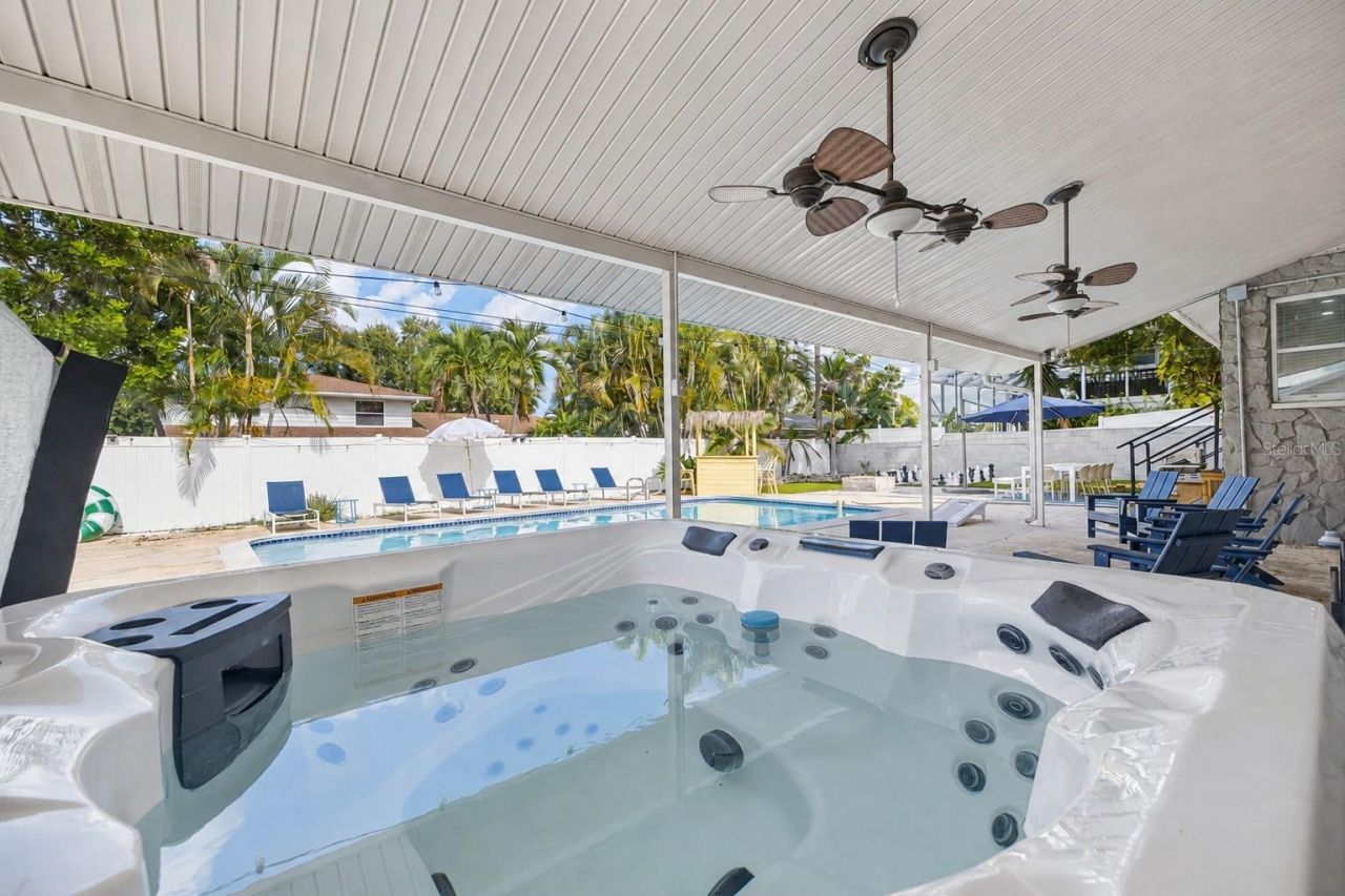 8580 139th Lane, Seminole, FL 33776 Photo