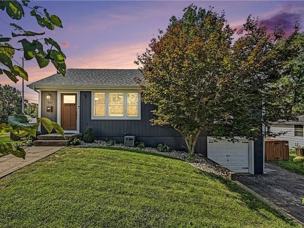 401 NW 71st Street, Kansas City, MO 64118