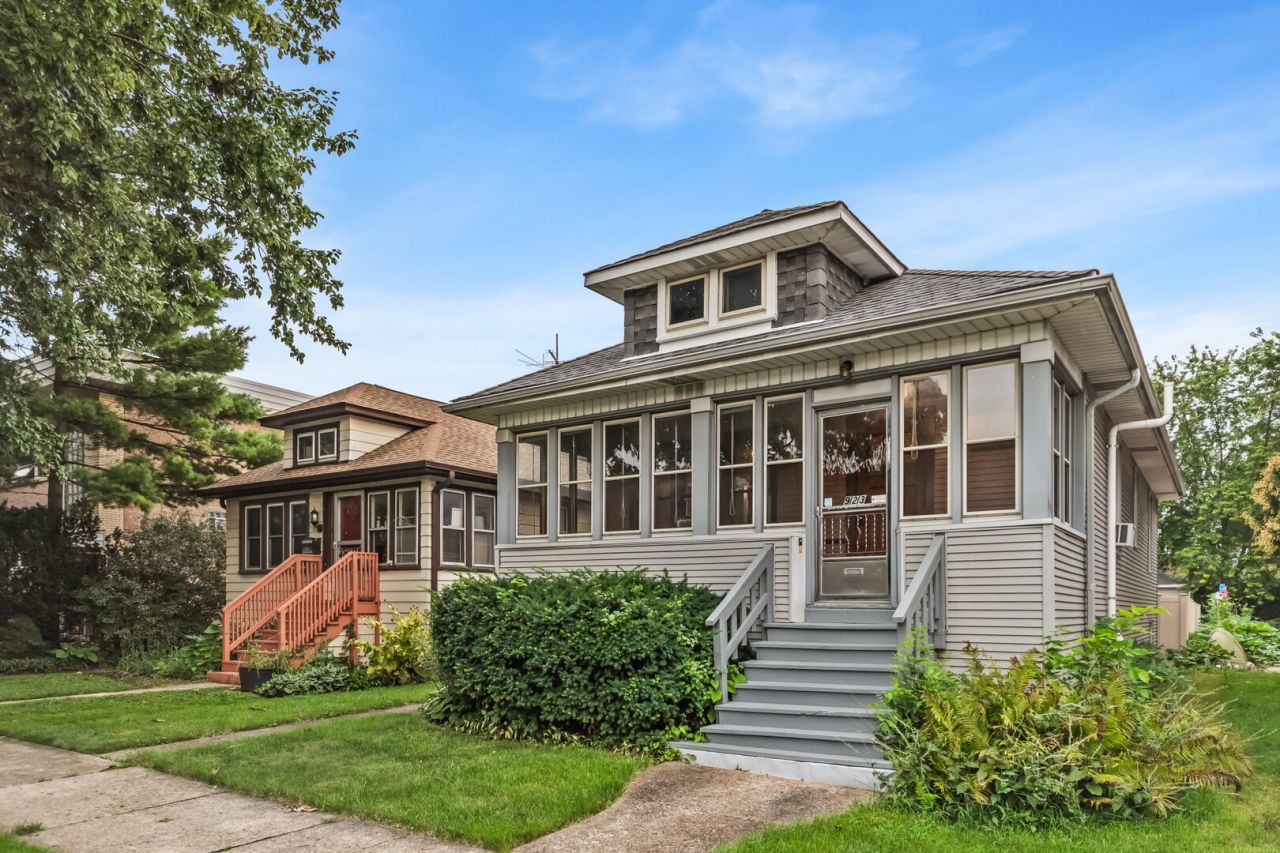 923 Dunlop Avenue, Forest Park, IL 60130 Main Photo