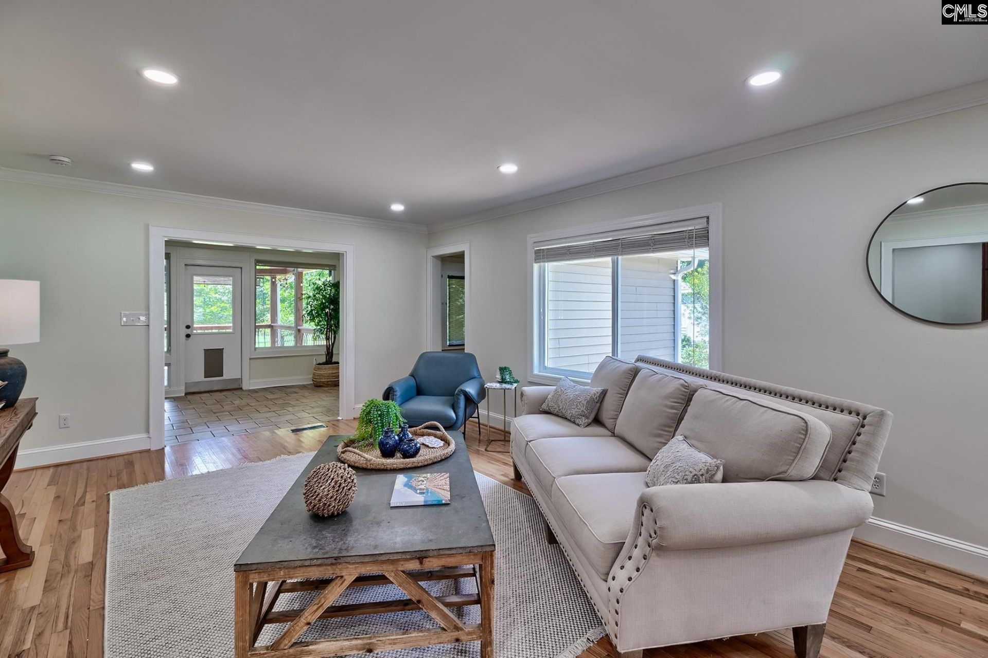 70 Bedford Way  Photo 10