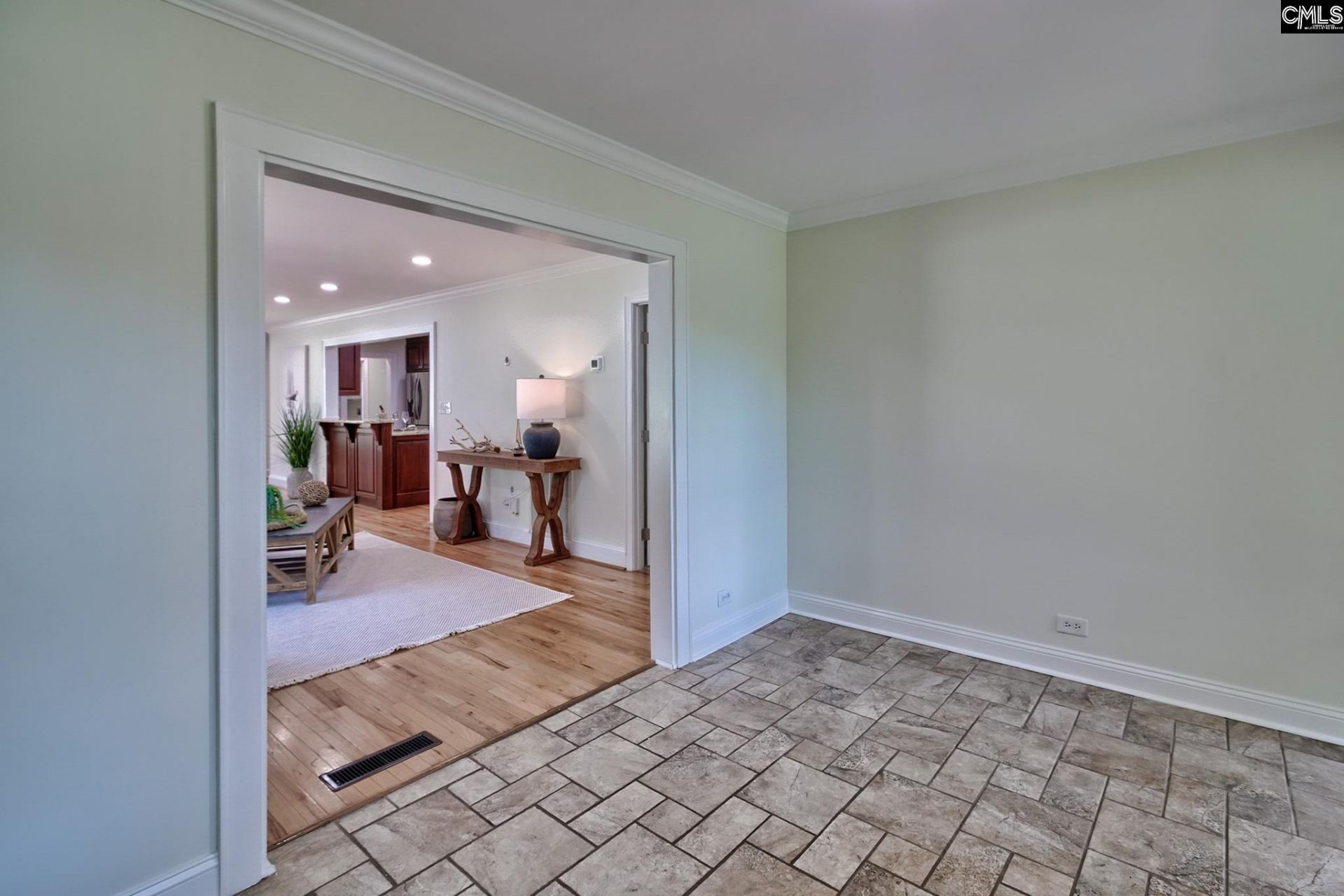 70 Bedford Way  Photo 28