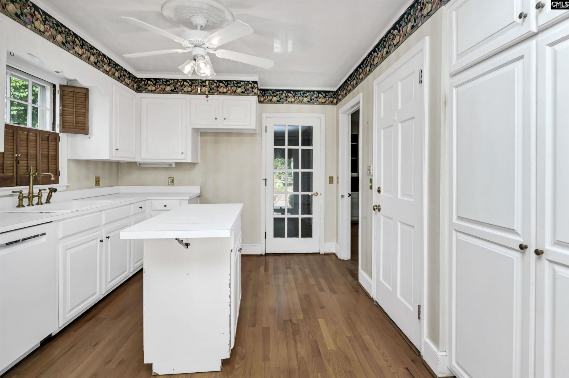 801 Arbutus Drive  Photo 23