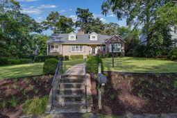801 Arbutus Drive  photo 4