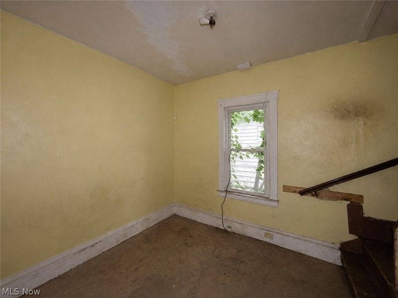 9705 Dunlap Avenue, Cleveland, OH 44105 Photo 12