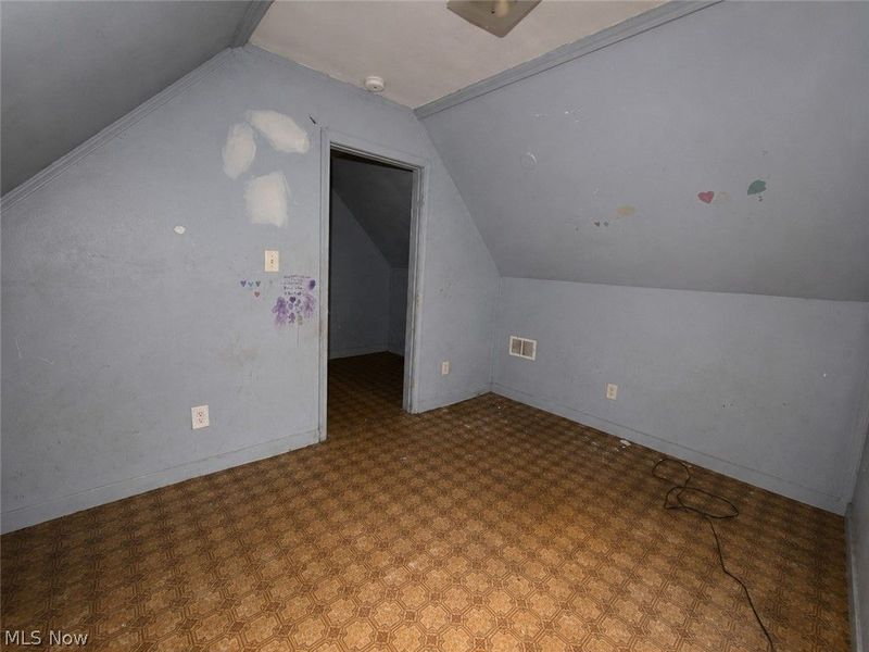 9705 Dunlap Avenue, Cleveland, OH 44105 Photo 16