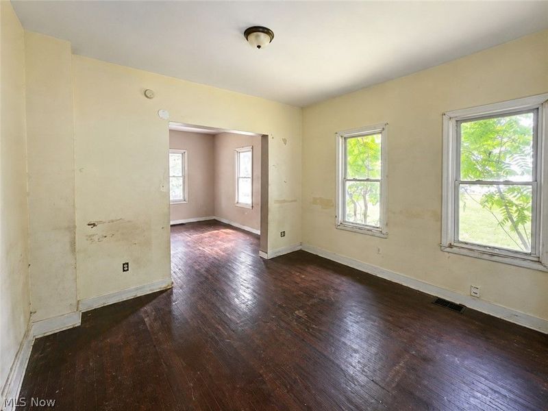 9705 Dunlap Avenue, Cleveland, OH 44105 Photo 4