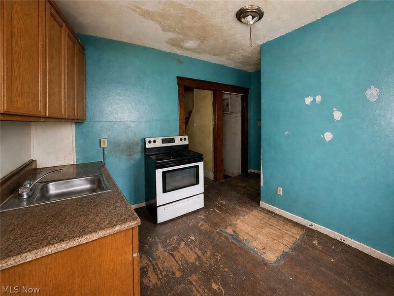 9705 Dunlap Avenue, Cleveland, OH 44105 Photo 5