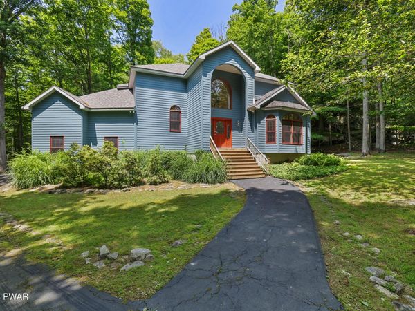 131 Shady Glen Drive , Greentown, PA 18426