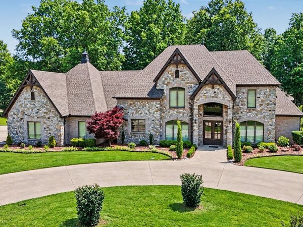 870 Cherry Springs Drive, Tahlequah, OK 74464