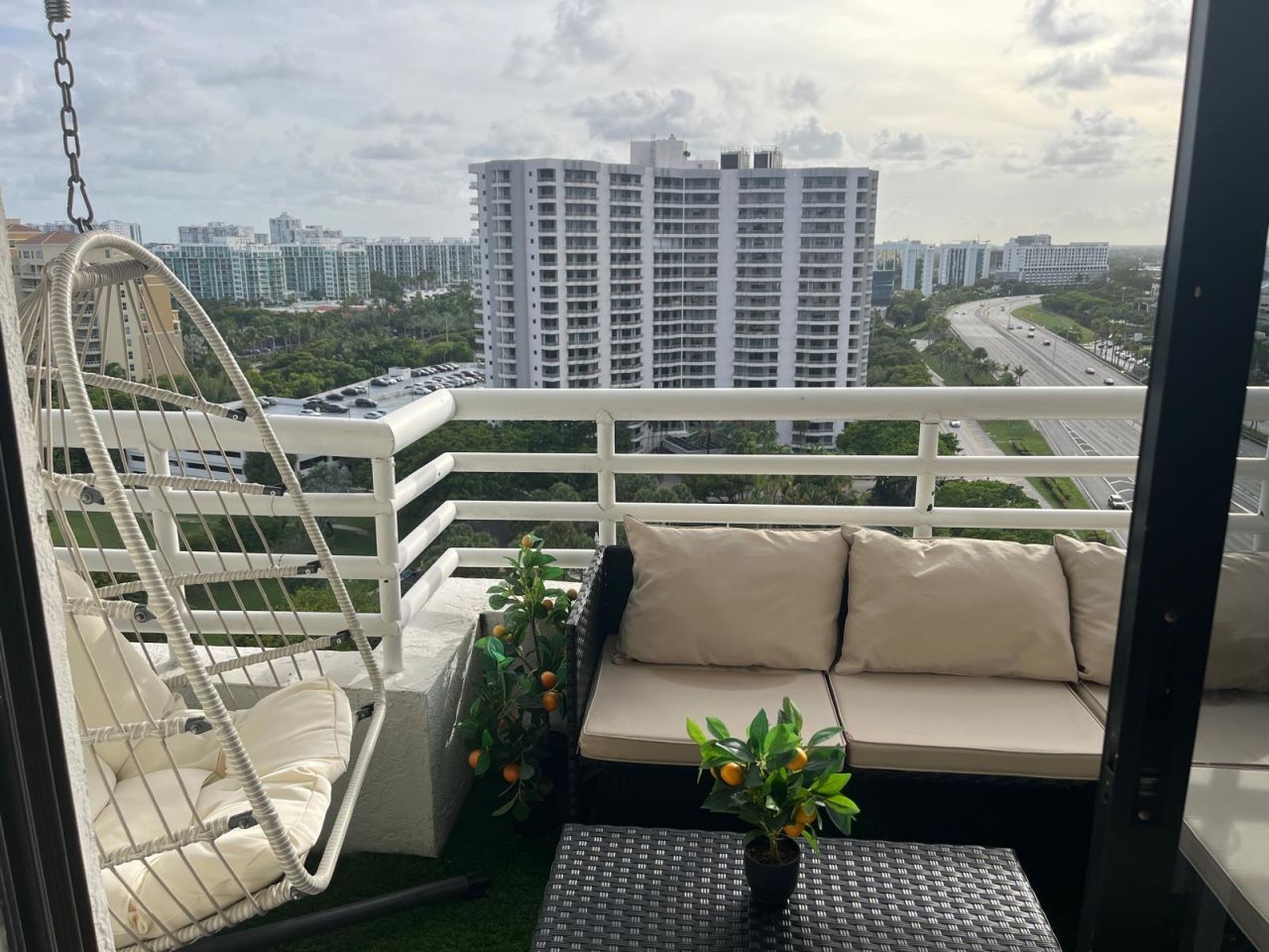 3300 NE 192nd Street, Unit 1706, Aventura, FL 33180 Photo