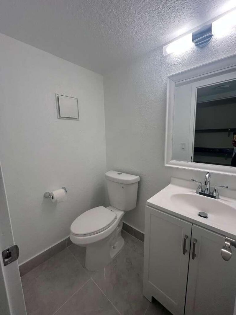 230 Fanshaw F, Unit F-230, Boca Raton, FL 33434 Photo